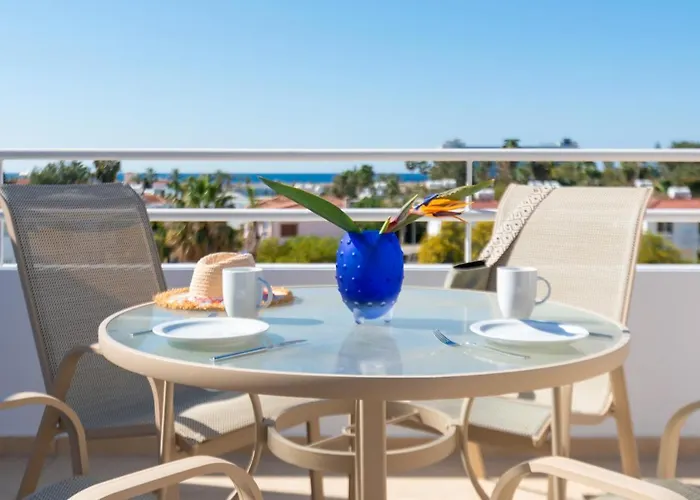 Narcissos Nissi C16 Apartamento