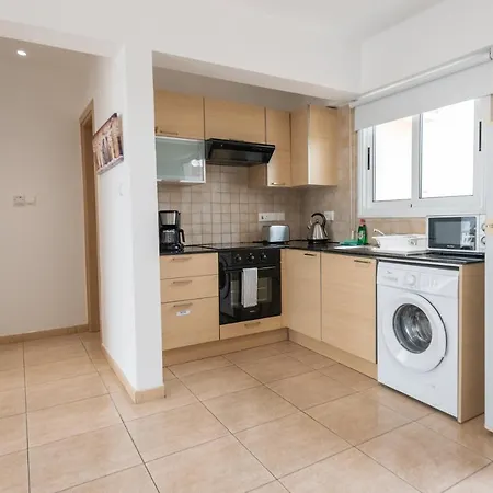 Narcissos Nissi C16 *