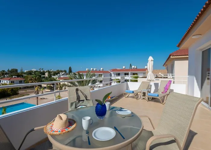 Narcissos Nissi C16 アパート *