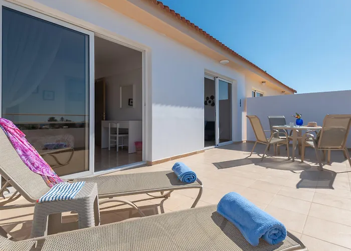 アパート Narcissos Nissi C16 *